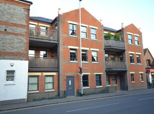 2 bedroom apartment for rent in Carlingford House, Gosbrook Road, Caversham, Reading, RG4