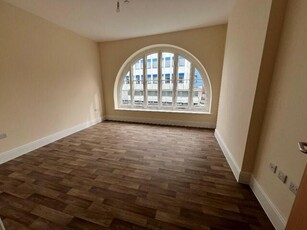 2 Bedroom Apartment For Rent In Newport, South Wales