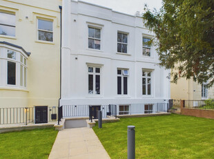 2 bedroom apartment for sale in 49a Homefield Road, Richmond Grove, Exeter, EX1
