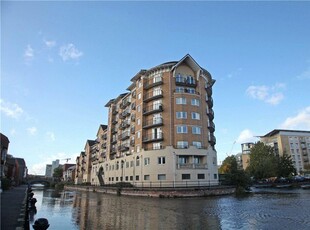 2 bedroom apartment for sale in Blakes Quay, Gas Works Road, Reading, Berkshire, RG1