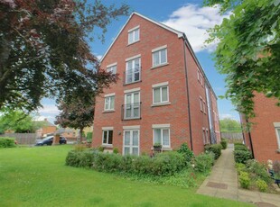 2 bedroom apartment for sale in Bloomfield Terrace, Gloucester, GL1