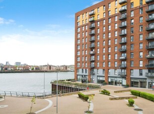 2 bedroom apartment for sale in Capstan Road, Southampton, SO19