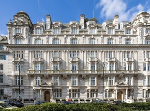 2 bedroom apartment for sale in Cavendish Square, London, W1G