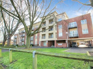 2 bedroom apartment for sale in Caversham Place, Richfield Avenue, Reading, Berkshire, RG1
