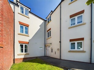 2 bedroom apartment for sale in Daunt Road, Brockworth, Gloucester, Gloucestershire, GL3