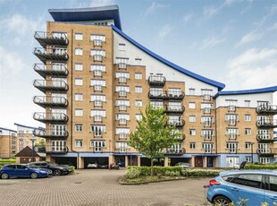 2 bedroom apartment for sale in Luscinia View, Napier Road, Reading, RG1