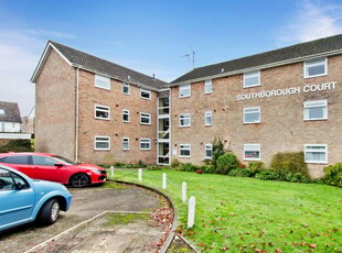 2 bedroom apartment for sale in Park Road, Southborough, Tunbridge Wells, TN4