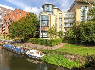 2 bedroom apartment for sale in The Meridian, Kenavon Drive, Reading, Berkshire, RG1