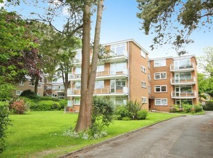 2 bedroom apartment for sale in West Cliff Road, WEST CLIFF, Bournemouth, Dorset, BH4