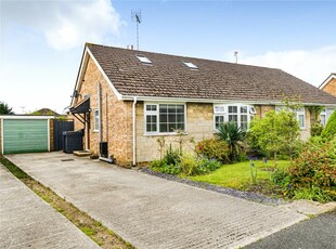 2 bedroom bungalow for sale in Cloche Way, Upper Stratton, SN2