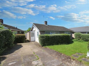 2 bedroom detached bungalow for sale in Firtree Road, Norwich, NR7