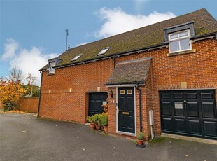 2 bedroom detached house for rent in Phoebe Way, Oakhurst, Swindon, Wiltshire, SN25