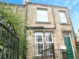 2 bedroom end of terrace house for rent in May Street, Crosland Moor, Huddersfield, HD4
