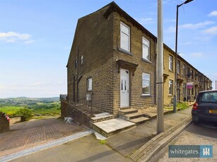 2 bedroom end of terrace house for sale in Evelyn Terrace, Mountain, Queensbury, Bradford, BD13