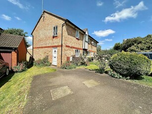 2 bedroom end of terrace house for sale in South Copse, East Hunsbury, Northampton NN4