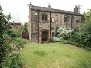 2 bedroom end of terrace house for sale in Windhill Old Road, Thackley, Bradford, BD10