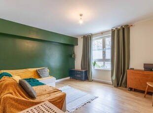 2 bedroom flat for rent in 3083L – Cadiz Street, Edinburgh, EH6 7BH, EH6