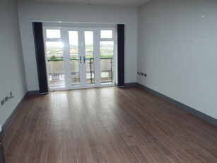 2 bedroom flat for rent in Ebbsfleet Court, Northfleet, DA11