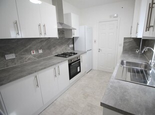 2 bedroom flat for rent in Oxford Road, Reading, RG30