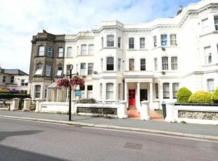 2 bedroom flat for rent in Rowlands Road, Worthing, West Sussex, BN11