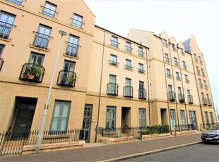 2 bedroom flat for rent in Sandpiper Road, Newhaven, Edinburgh, EH6