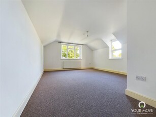 2 bedroom flat for rent in Station Road, Birchington, Kent, CT7