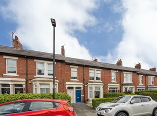 2 bedroom flat for sale in Beaumont Terrace, Gosforth, Newcastle upon Tyne, NE3