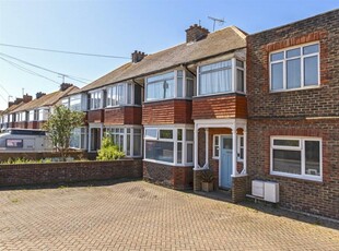 2 bedroom flat for sale in Brougham Road, Worthing, BN11
