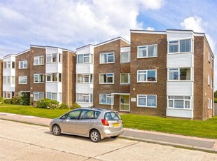 2 bedroom flat for sale in Lincett Avenue, Worthing, BN13 1AU, BN13