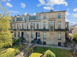 2 bedroom flat for sale in Top Floor 7 Beaconsfield Road, Kelvinside, G12 0PJ, G12