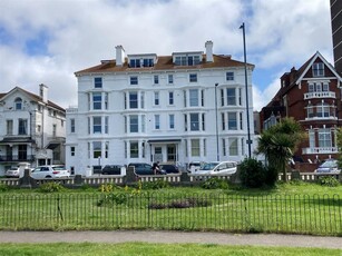 2 bedroom house for sale in Clarence Parade, Southsea, PO5