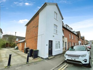 2 bedroom maisonette for rent in Priory Road Tonbridge TN9