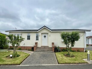2 bedroom park home for sale in Orchard Park, Twigworth, Gloucester, GL2