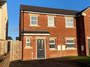 2 bedroom semi-detached house for rent in Chalk Road, Stainforth, Doncaster, South Yorkshire, DN7