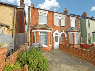 2 bedroom semi-detached house for rent in Levington Road, Ipswich, Suffolk, IP3