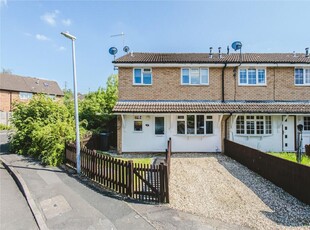 2 bedroom semi-detached house for sale in Alder Close, Woodhall Park, Swindon, Wiltshire, SN2