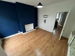 2 bedroom terraced house for rent in Castle Grove, Perth Street West, Hull, East Riding of Yorkshi, HU5