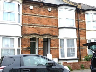 2 bedroom terraced house for rent in Havelock, Gravesend, Kent, DA11