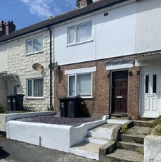 2 bedroom terraced house for rent in Lowther Road, Dover, CT17