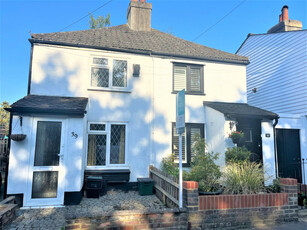 2 bedroom semi-detached house for rent in Oakley Road, Bromley, Kent, BR2