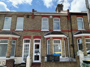 2 bedroom terraced house for rent in St. Georges Road, Ramsgate, CT11