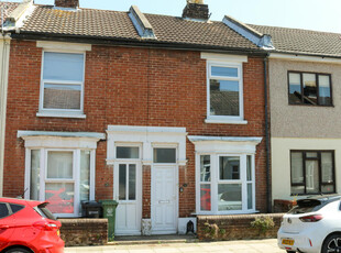 2 bedroom terraced house for sale in Sutherland Road, Southsea, PO4