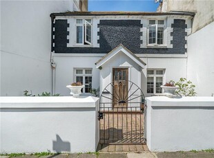2 bedroom terraced house for sale in Wyndham Street, Brighton, East Sussex, BN2
