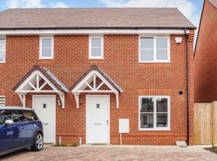 3 Bed House To Rent in Near Town Centre, Bicester, OX26 - 509