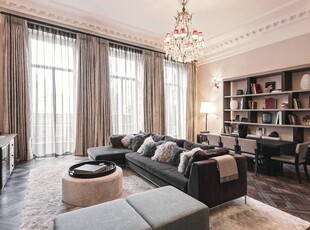 3 bedroom apartment for sale in Cadogan Square, London, SW1X
