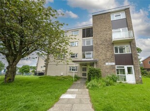 3 bedroom apartment for sale in Fir Tree Approach, Leeds, LS17