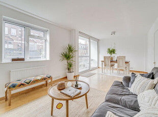 3 Bedroom Apartment For Sale In Muswell Hill