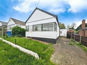 3 bedroom bungalow for rent in Cliff Gardens, Minster on Sea, Sheerness, Kent, ME12