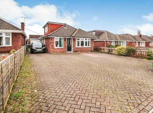 3 bedroom detached bungalow for sale in Chapel Road, West End, Southampton, SO30
