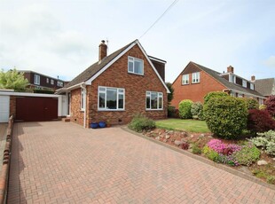 3 bedroom detached house for sale in Dorset Avenue, Higher St Thomas, Exeter, EX4